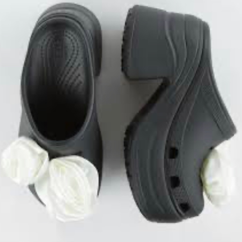 🌸NEW SIREN CLOG CROCS Rossette Black Women’s Size 8 With Tags. - Picture 5 of 11